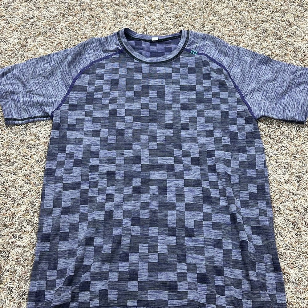 Lululemon men's shirt